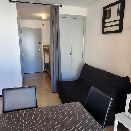 Agreable Avec Place De Parking Privatif Apartamento